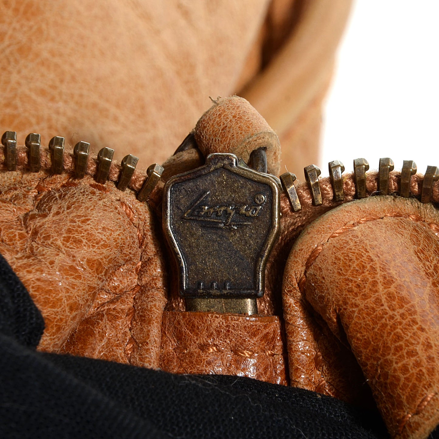 Chevre Classic Hardware Work Camel