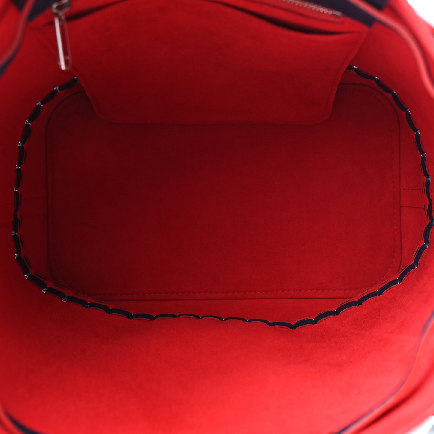 Soft Calfskin Braided Lockme Bucket Marine Rouge