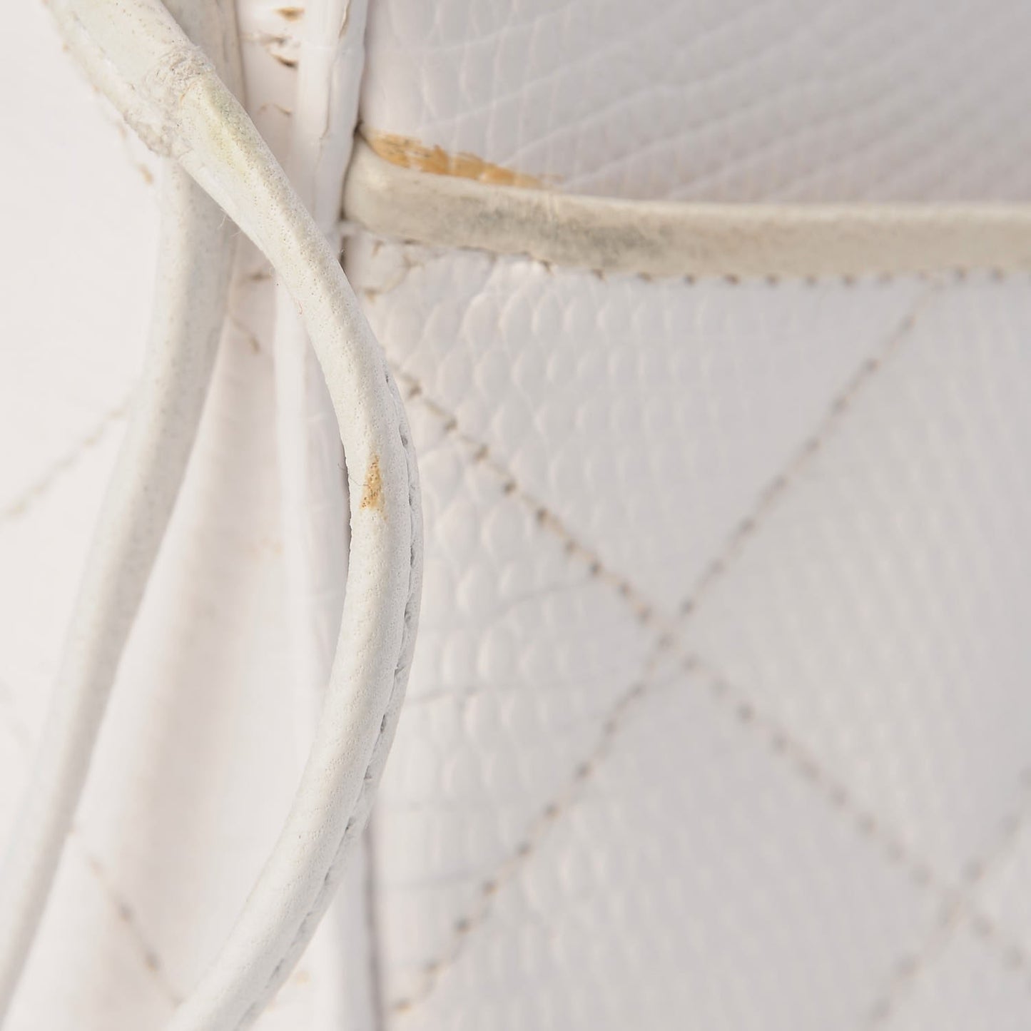 Lizard Quilted Camera Case White