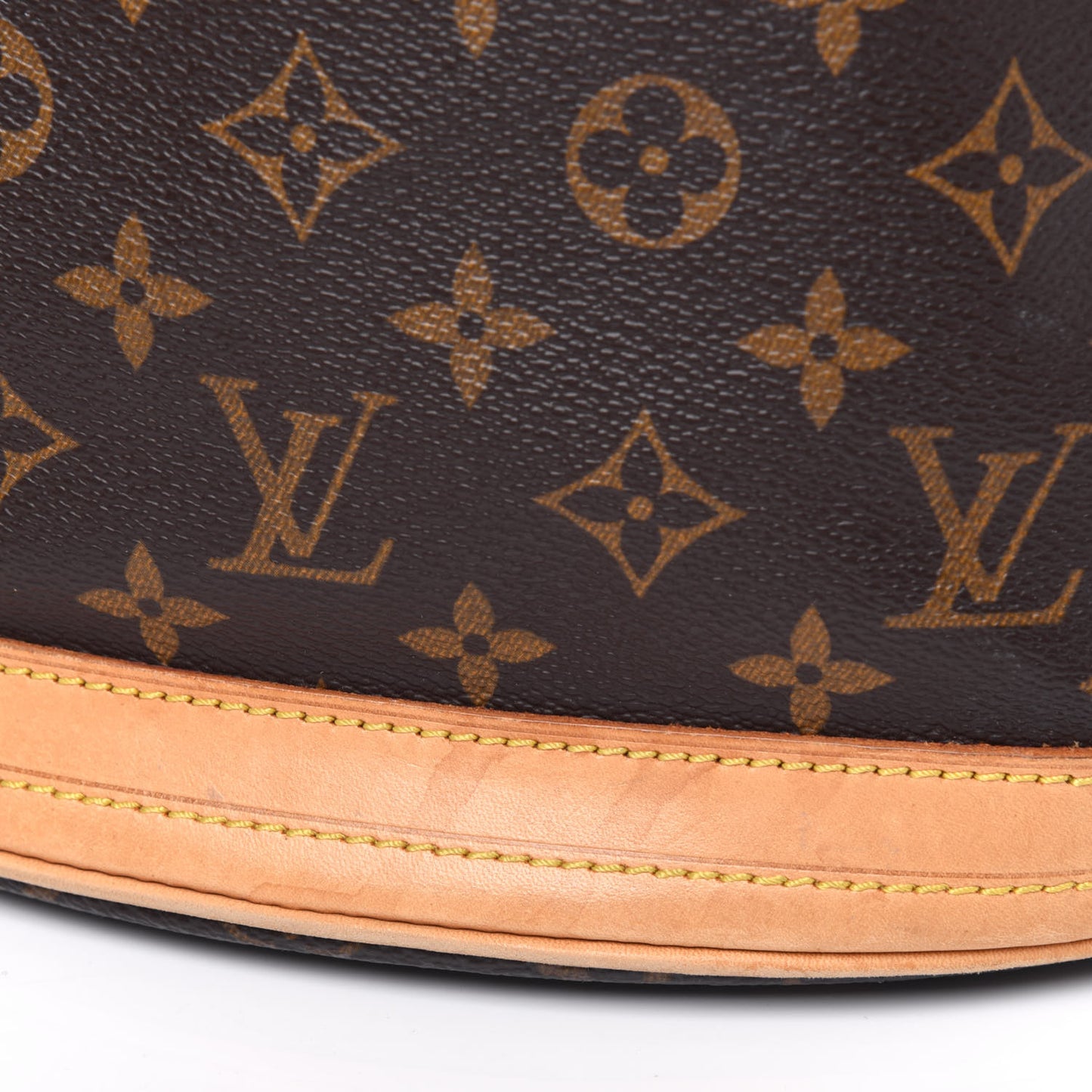 Monogram Petit Bucket 23
