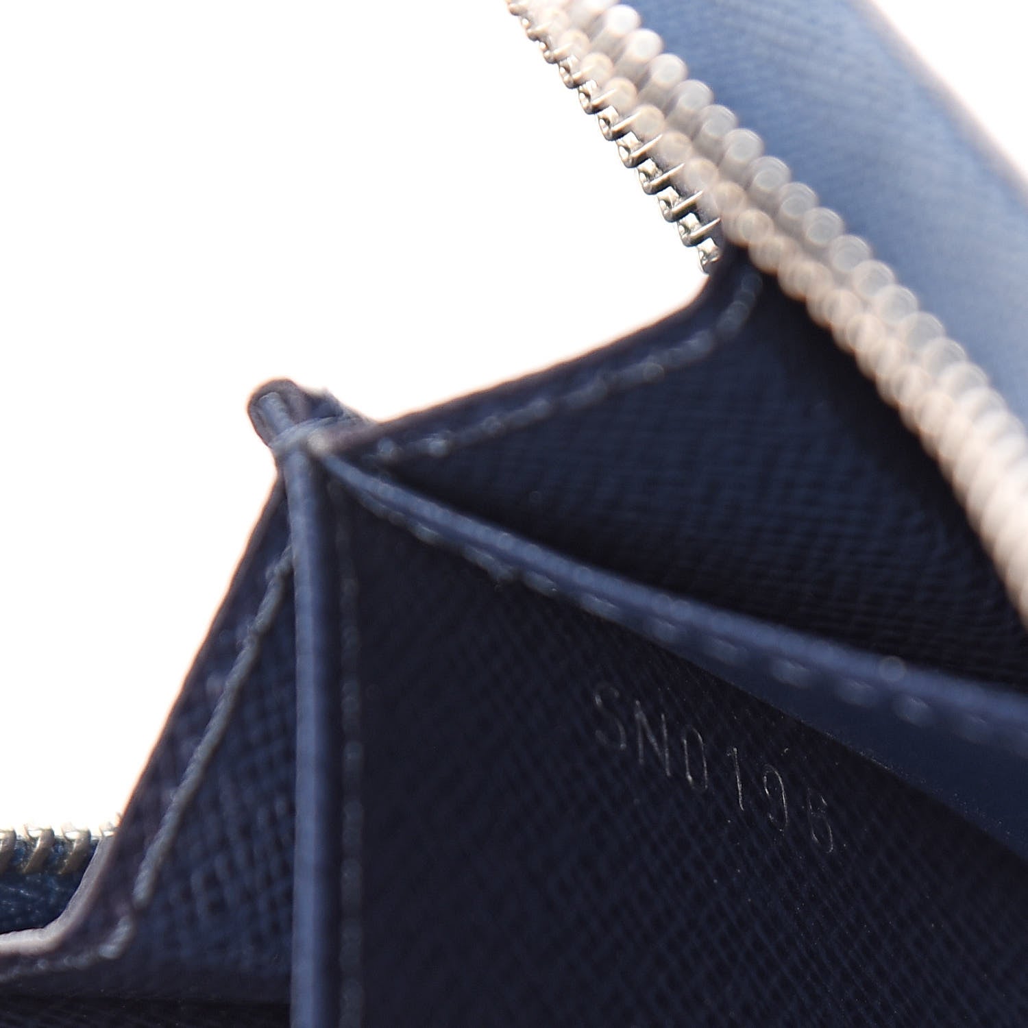 Louis Vuitton Epi Zippy Coin Purse Indigo 7 of 8