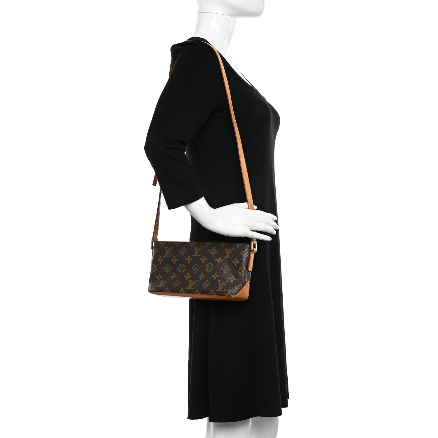 Louis Vuitton Monogram Trotteur 2 of 10