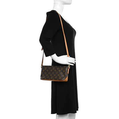 Louis Vuitton Monogram Trotteur 2 of 10