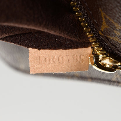 Louis Vuitton Monogram Pochette Metis 7 of 7