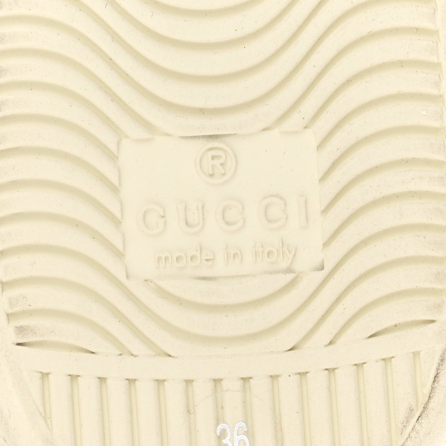 Gucci X DISNEY Miro Soft Calfskin Mickey Mouse Print Womens Ace