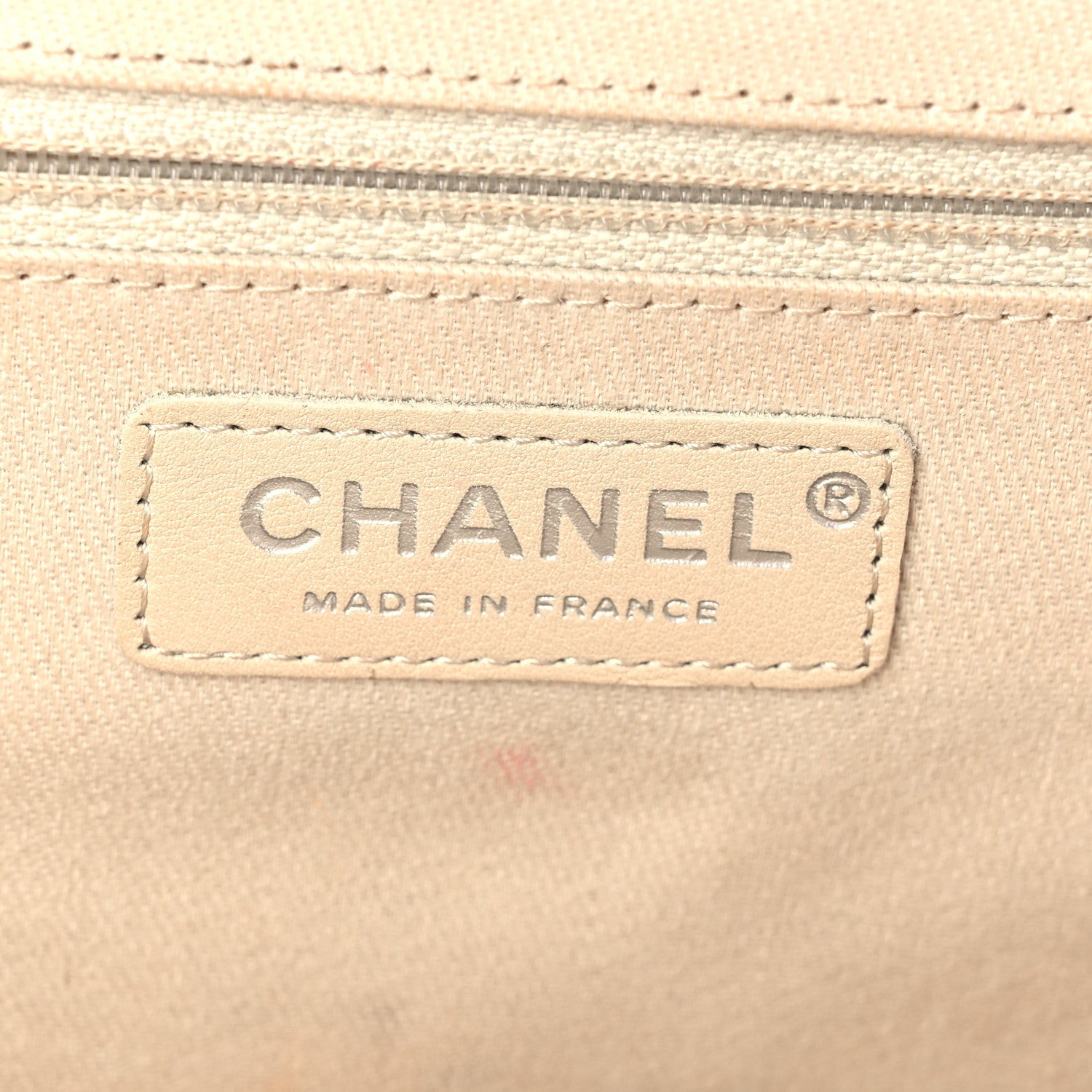 Chanel Caviar Quilted CC Clutch Red 6 of 11