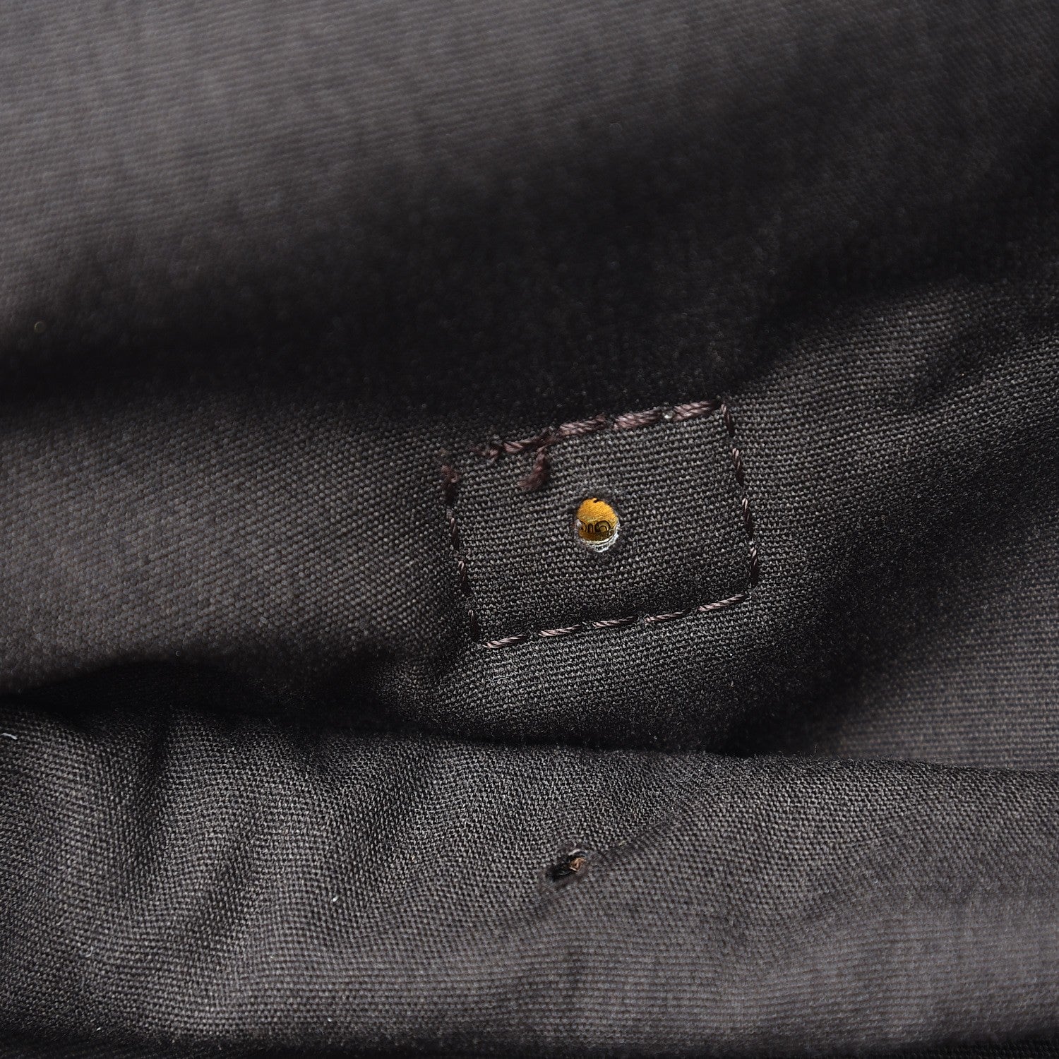 Louis Vuitton Mini Lin Saumur XL Ebene 9 of 9