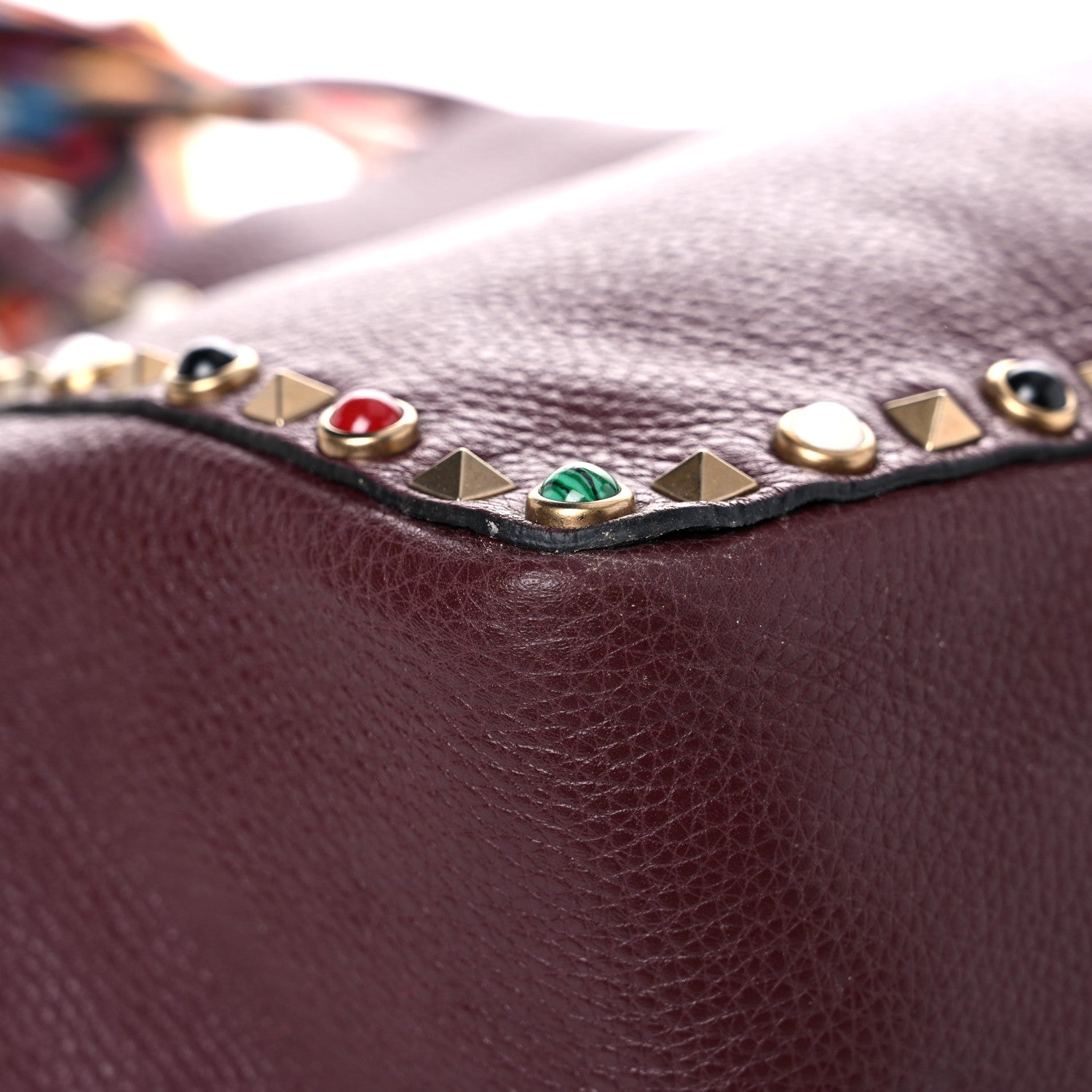 Valentino Garavani Stampa Alce Calfskin Medium Guitar Strap Rockstud Rolling Reversible Tote Light Cuir Rubin 18 of 29