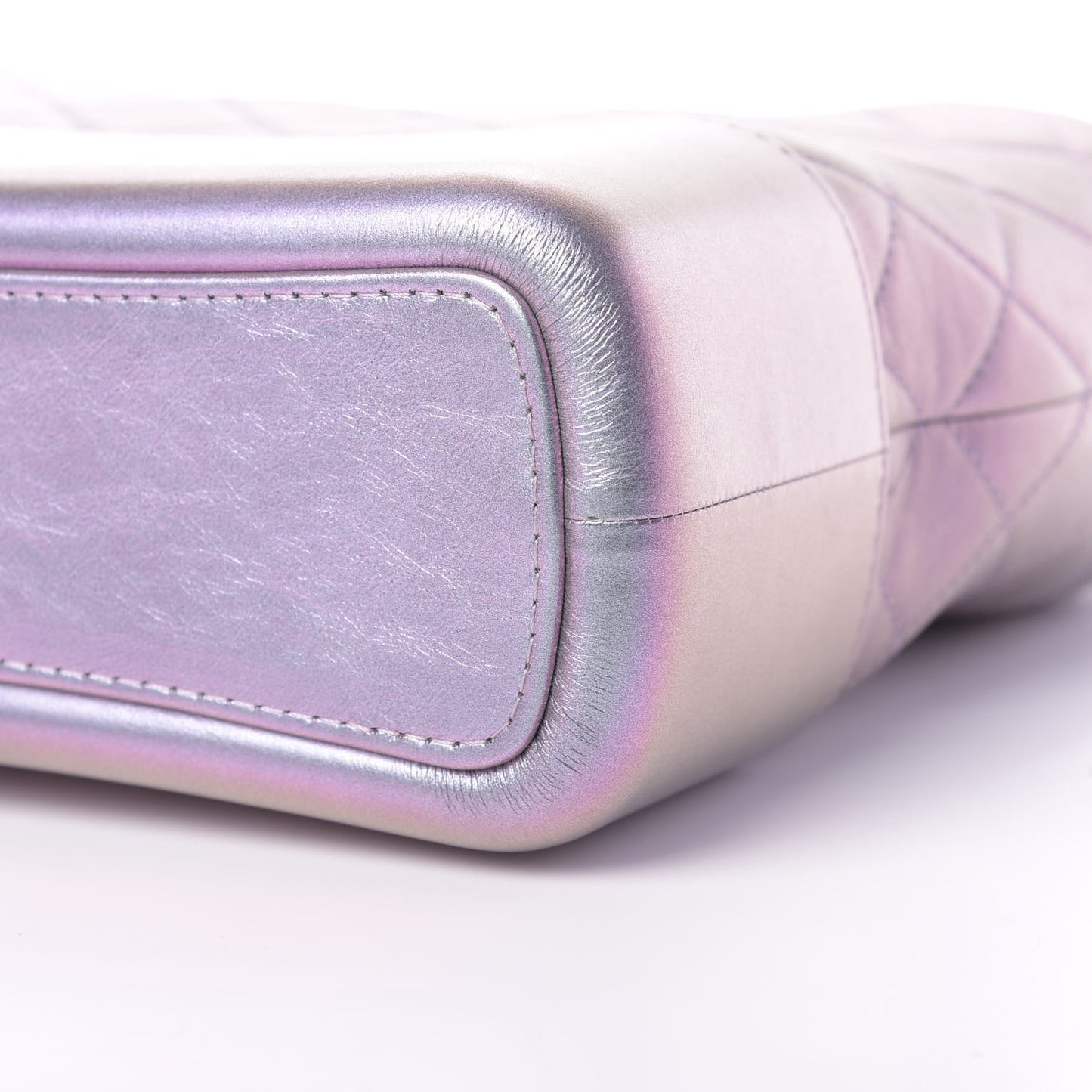 Iridescent Lambskin Calfskin Quilted Medium Gabrielle Hobo Light Purple