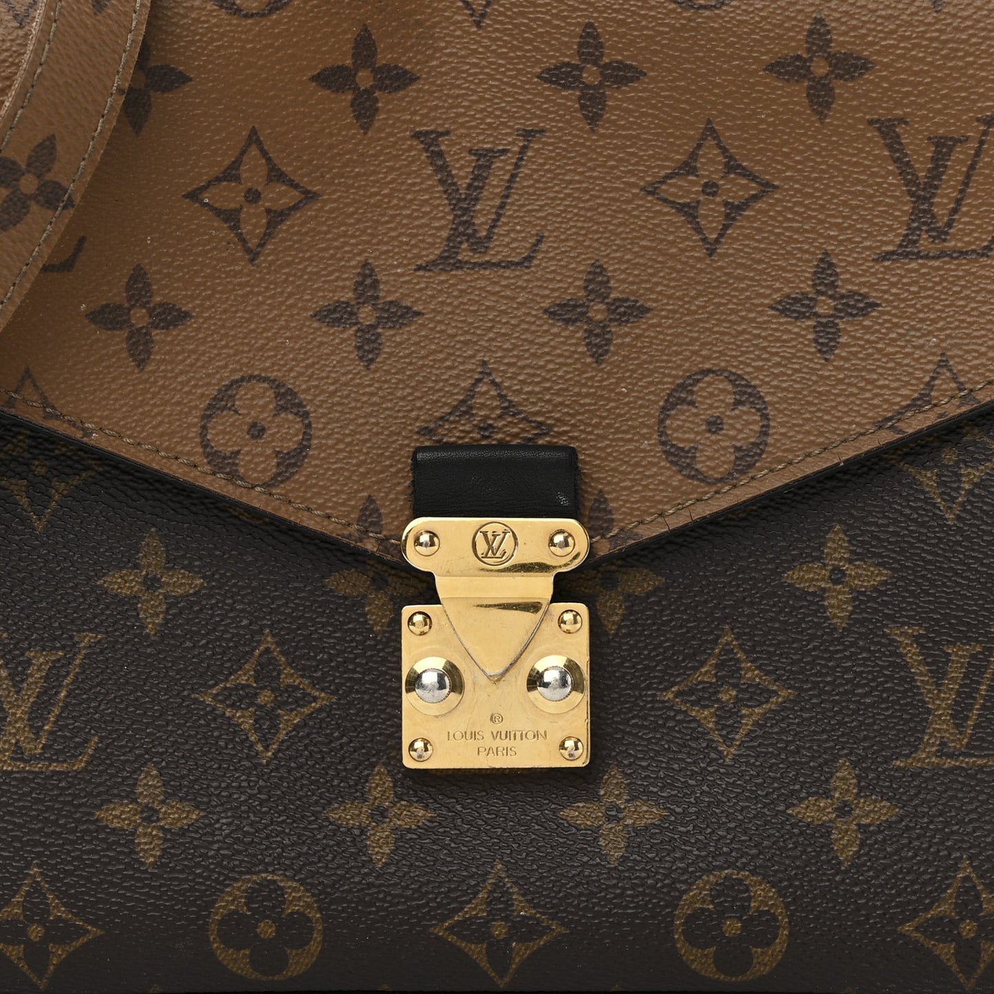 Reverse Monogram Pochette Metis