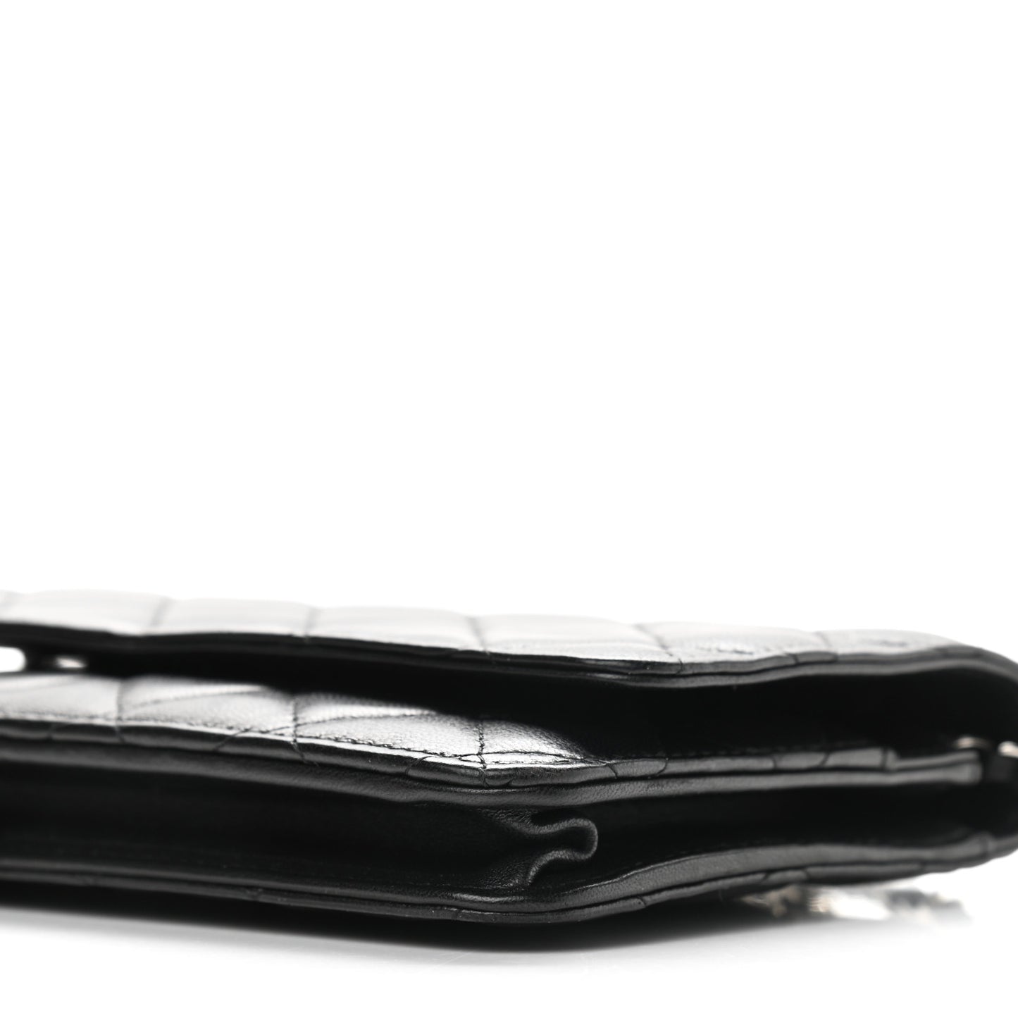 Lambskin Quilted Wallet On Chain WOC Black