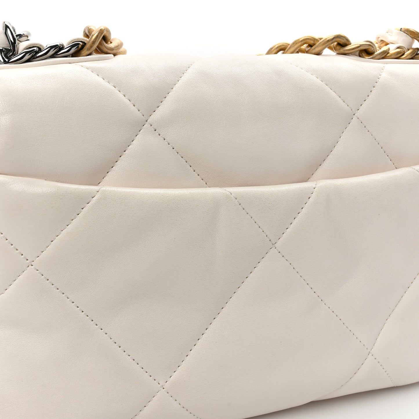 Lambskin Quilted Medium Chanel 19 Flap White