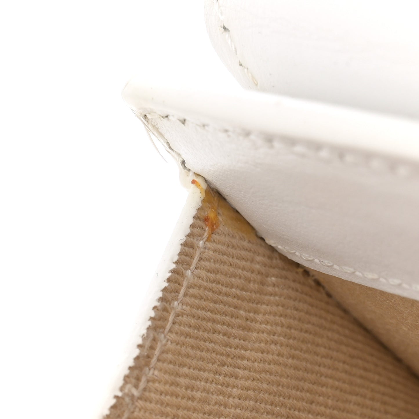 Smooth Calfskin Le Chiquito Moyen White