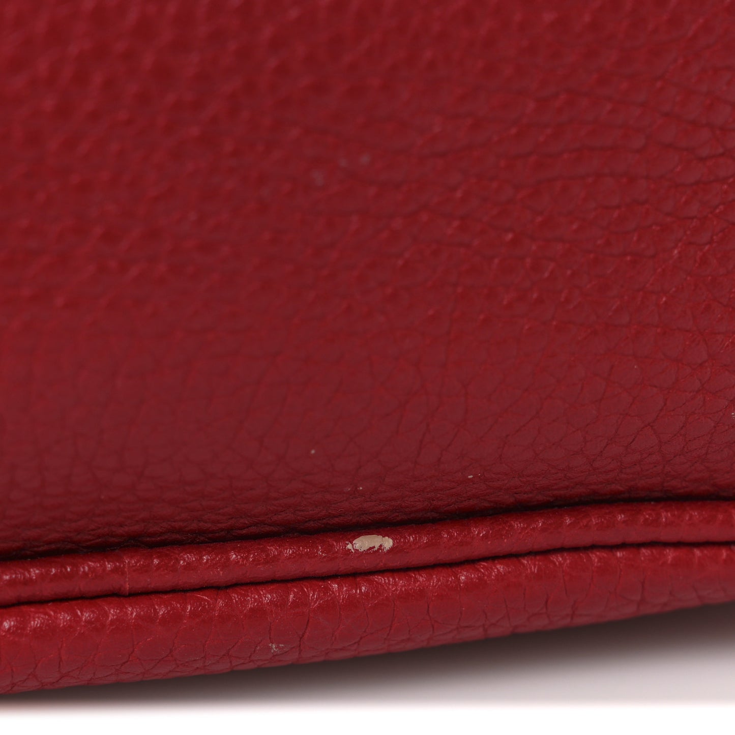 Pebbled Calfskin Small Soho Disco Bag Vibrant Red