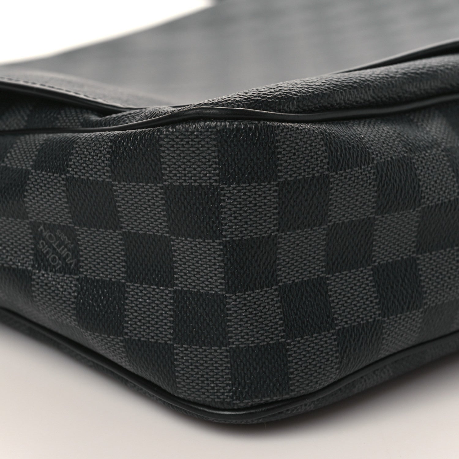 Louis Vuitton Damier Graphite Renzo 5 of 6