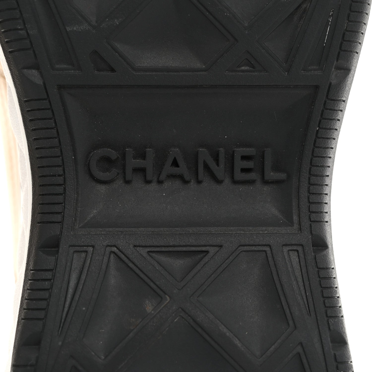 Chanel Velvet Calfskin Mixed Fibers CC Sneakers 37 Ivory Black 8 of 8