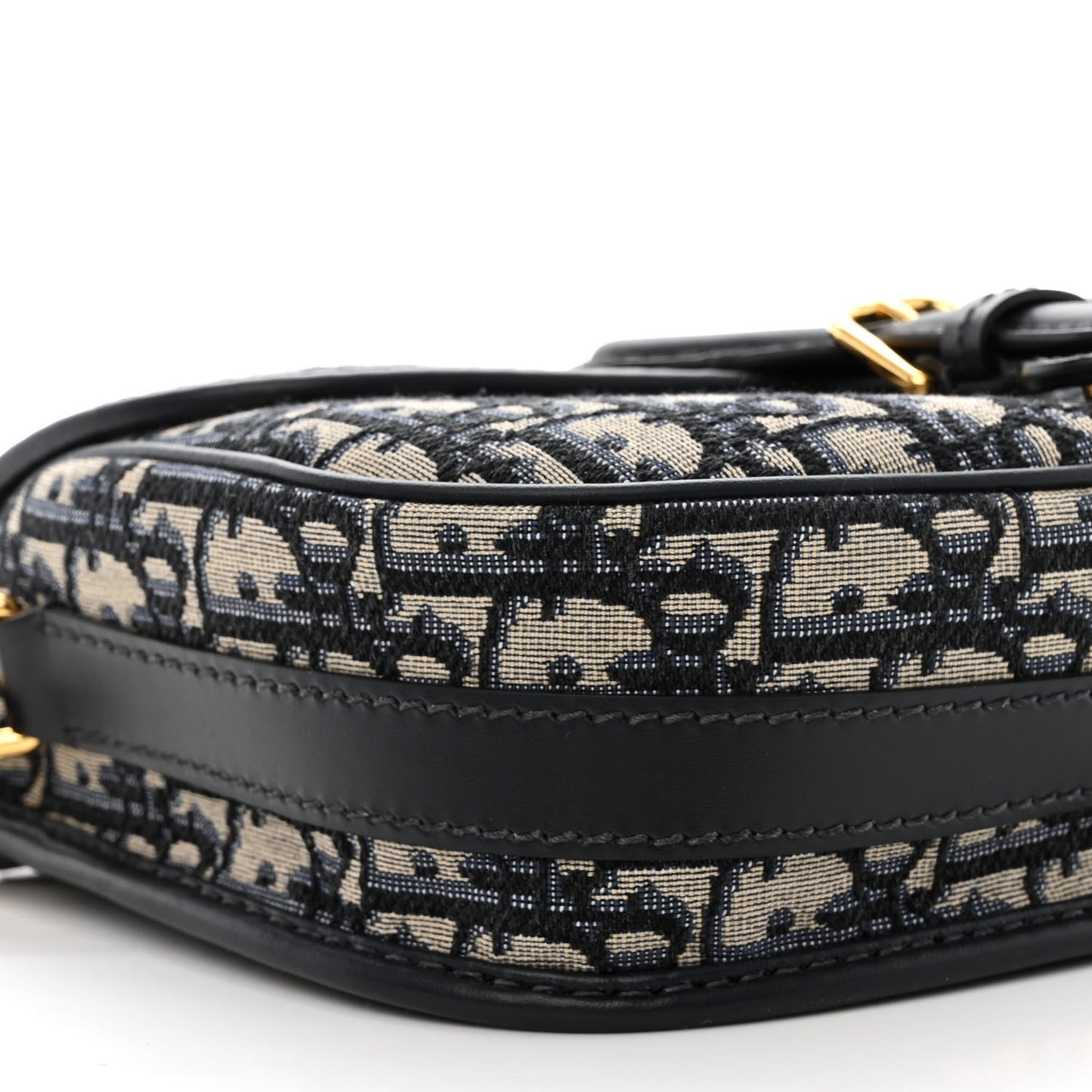 Oblique Medium Bobby Flap Blue