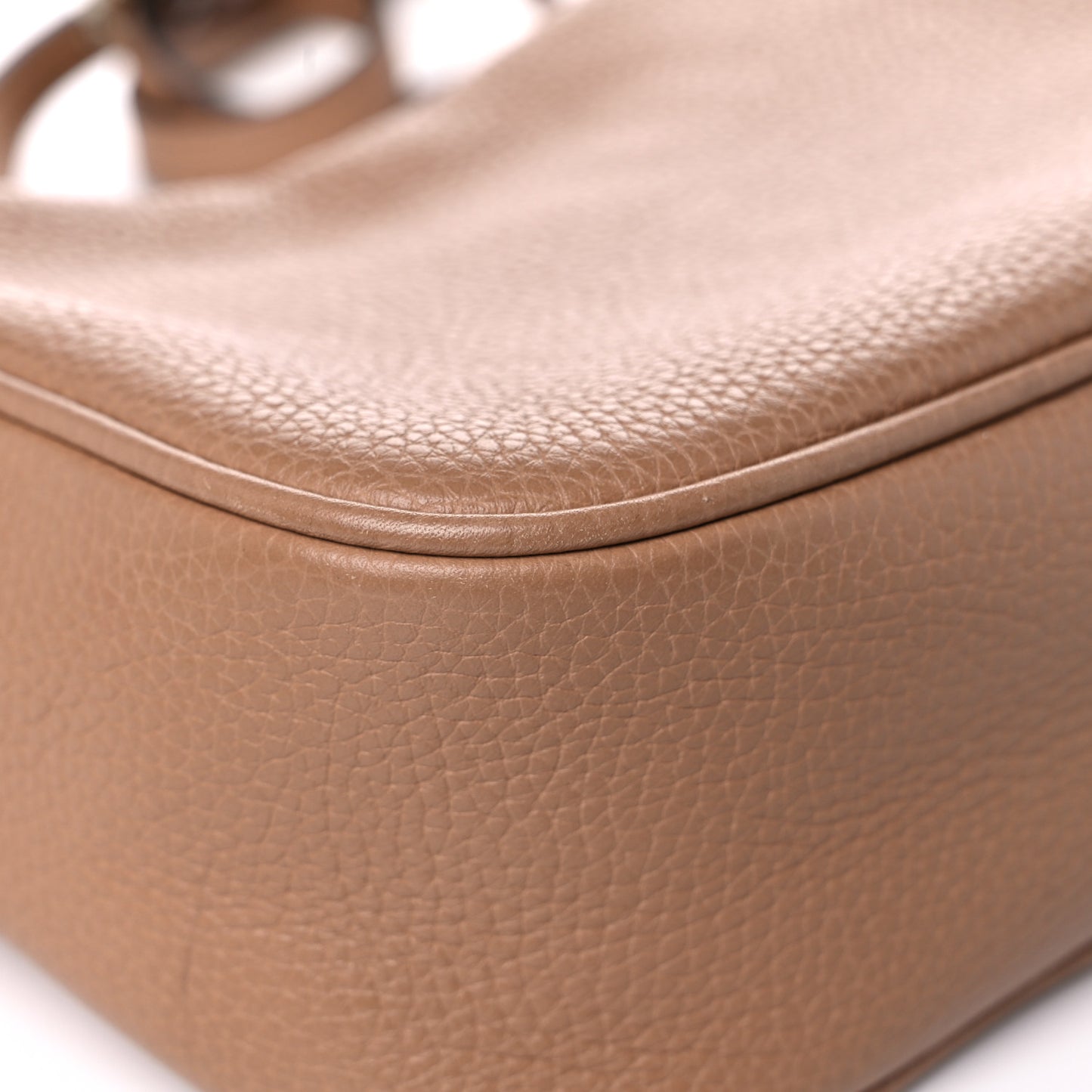 Pebbled Calfskin Small Soho Disco Bag Camelia