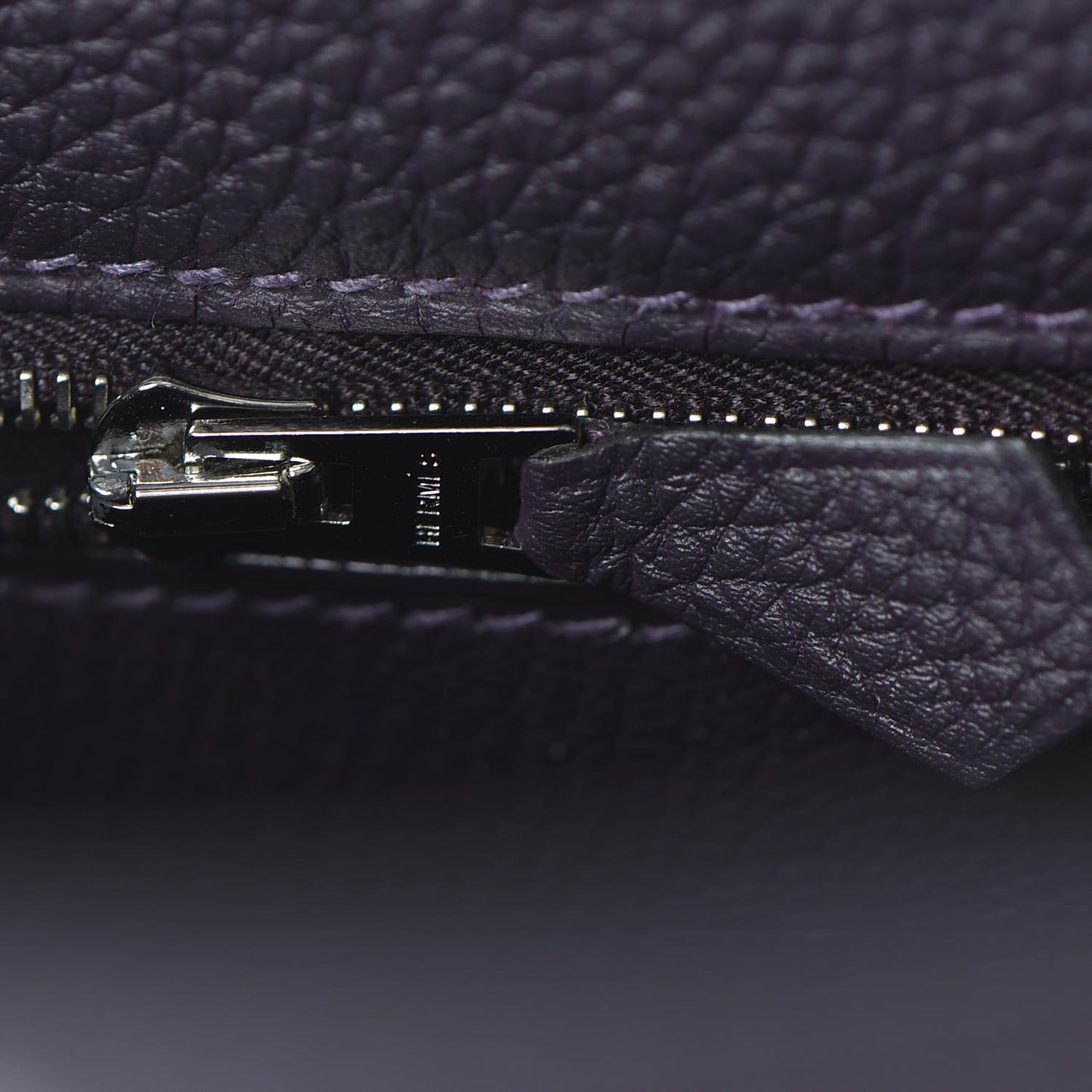 Togo Matte Alligator Kelly Retourne Touch 28 Raisin Prunoir