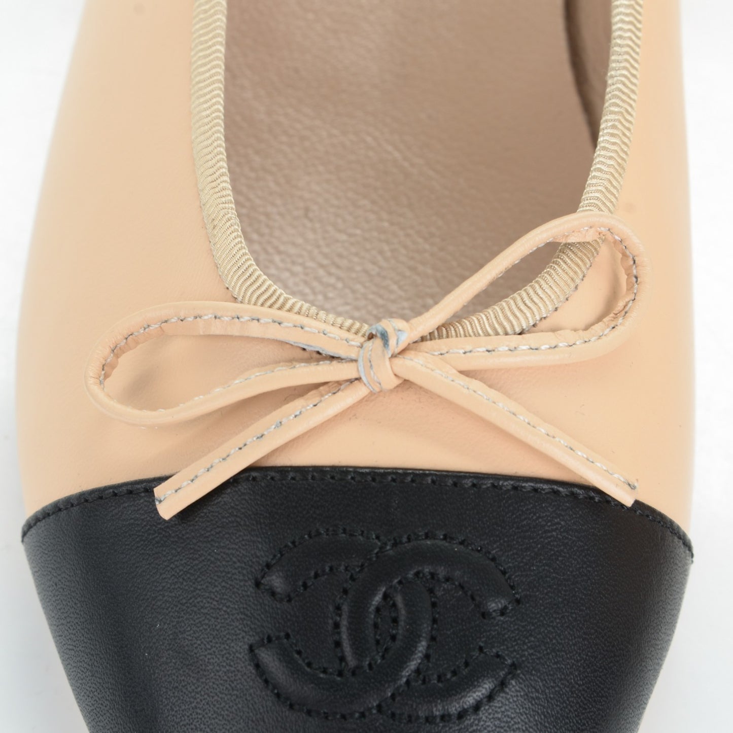 Lambskin Cap Toe Ballerina Flats 37 Beige Black
