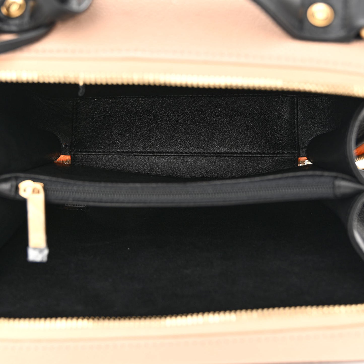Caviar Quilted Medium CC Filigree Vanity Case Beige Black