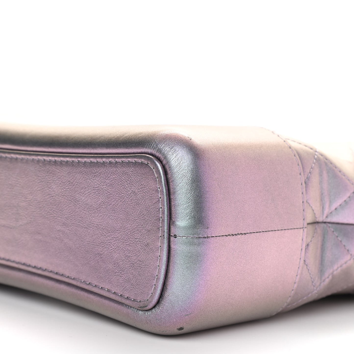 Iridescent Lambskin Calfskin Quilted Medium Gabrielle Hobo Light Purple