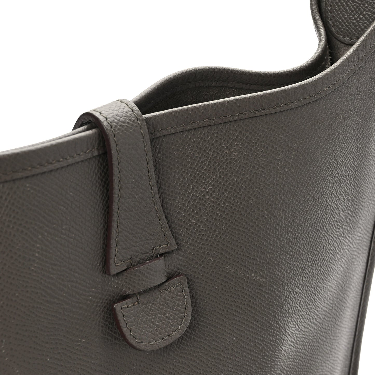 Epsom Evelyne III PM Etain