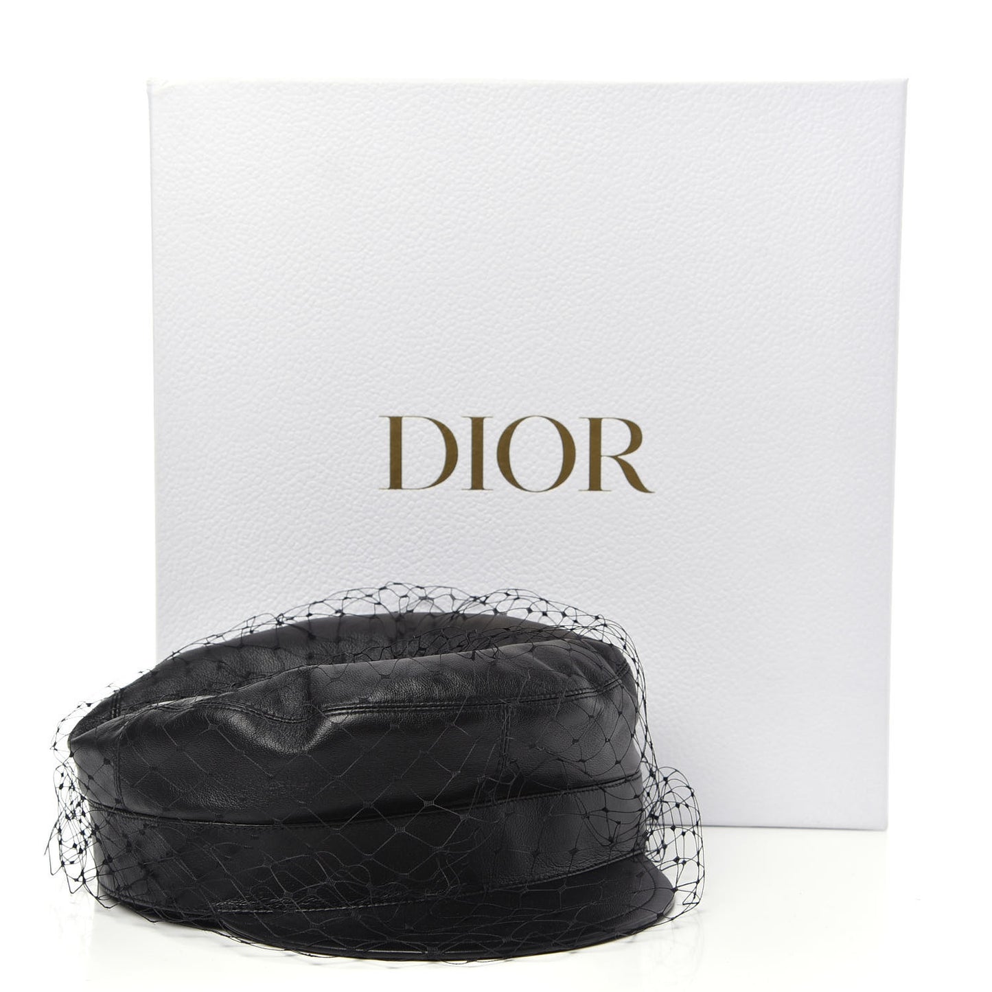 Calfskin Paris Revolution Cap With Veil 58 Black