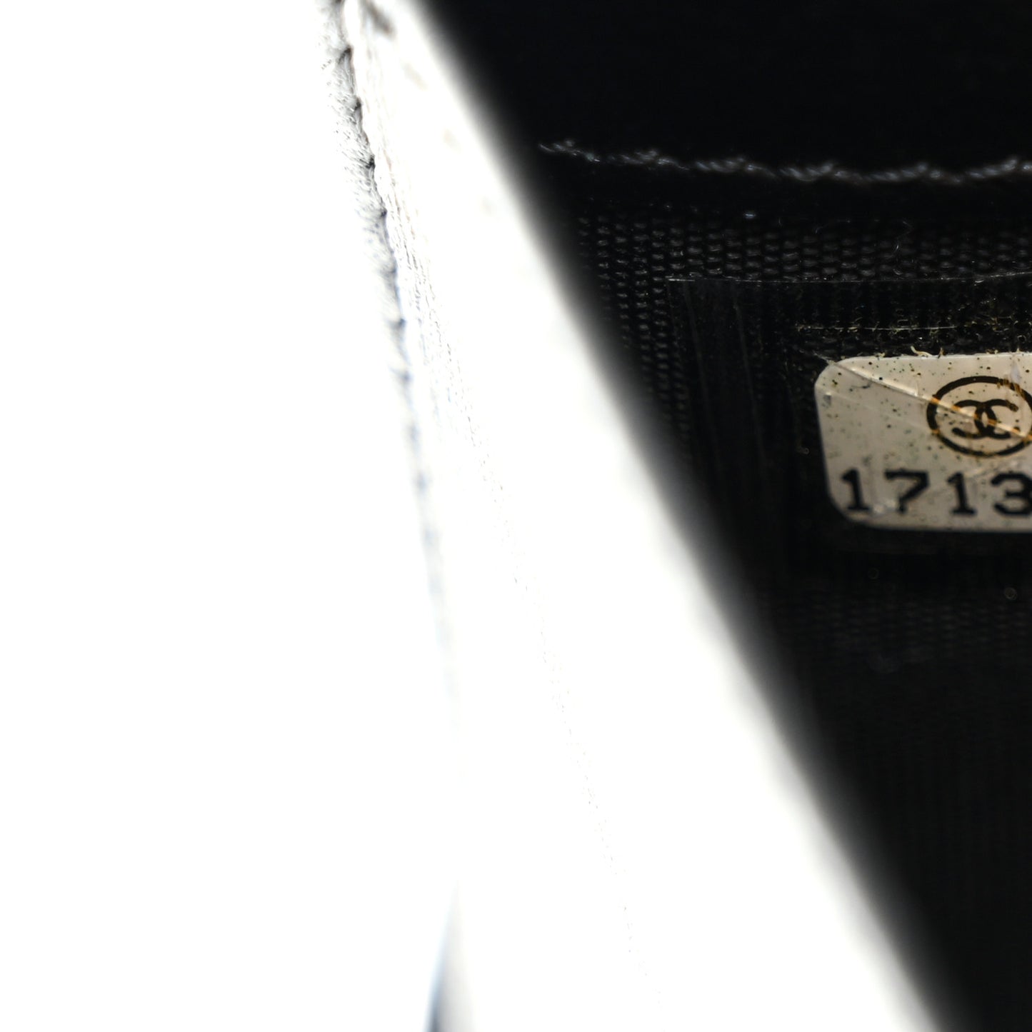 Caviar Timeless CC Yen Wallet Black