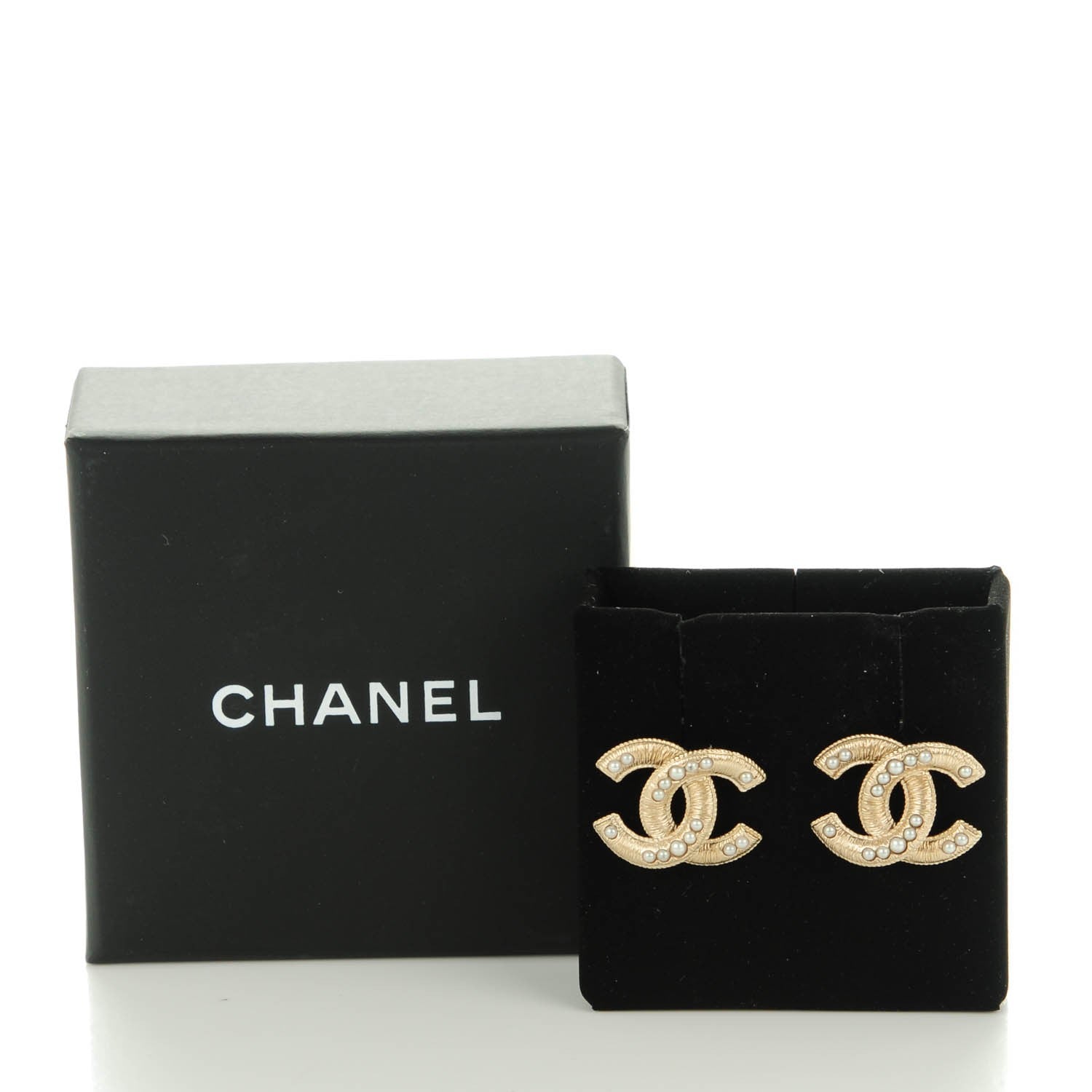 Chanel Pearl CC Earrings Light Gold 5 of 5