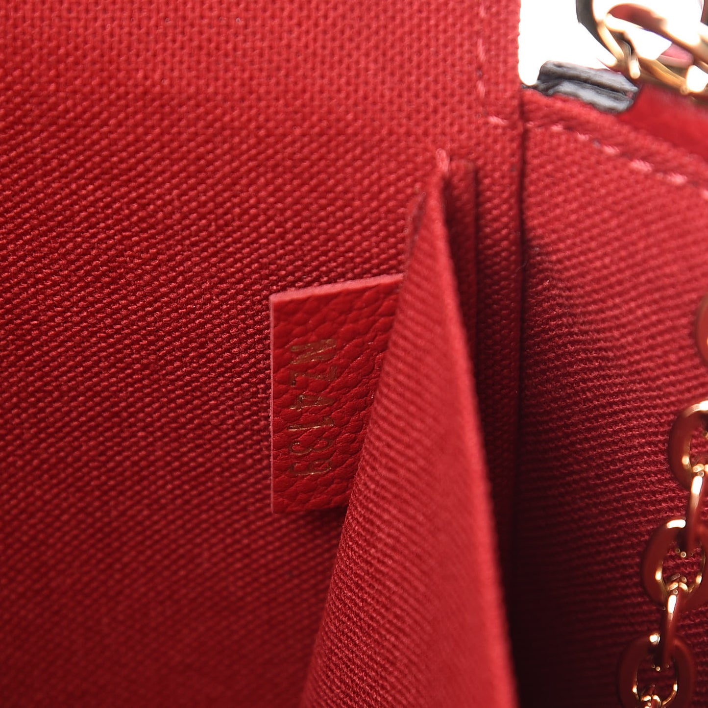 Empreinte Pochette Felicie Chain Wallet Cherry