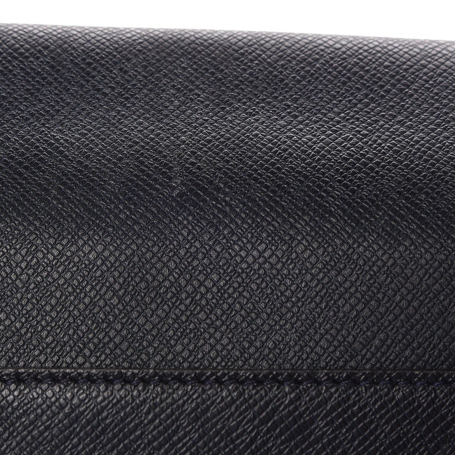 Louis Vuitton Taiga Milo Messenger Boreal 12 of 15