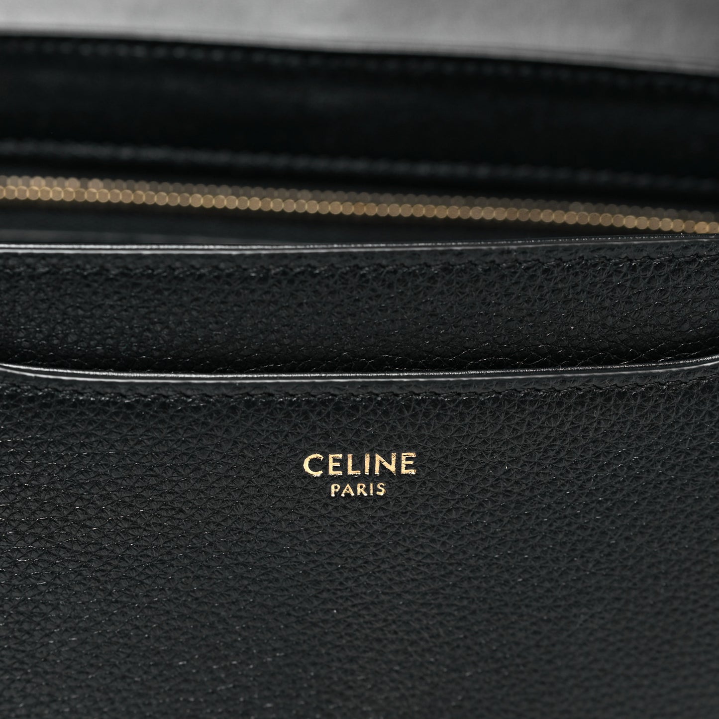 Grained Calfskin Medium Besace 16 Black