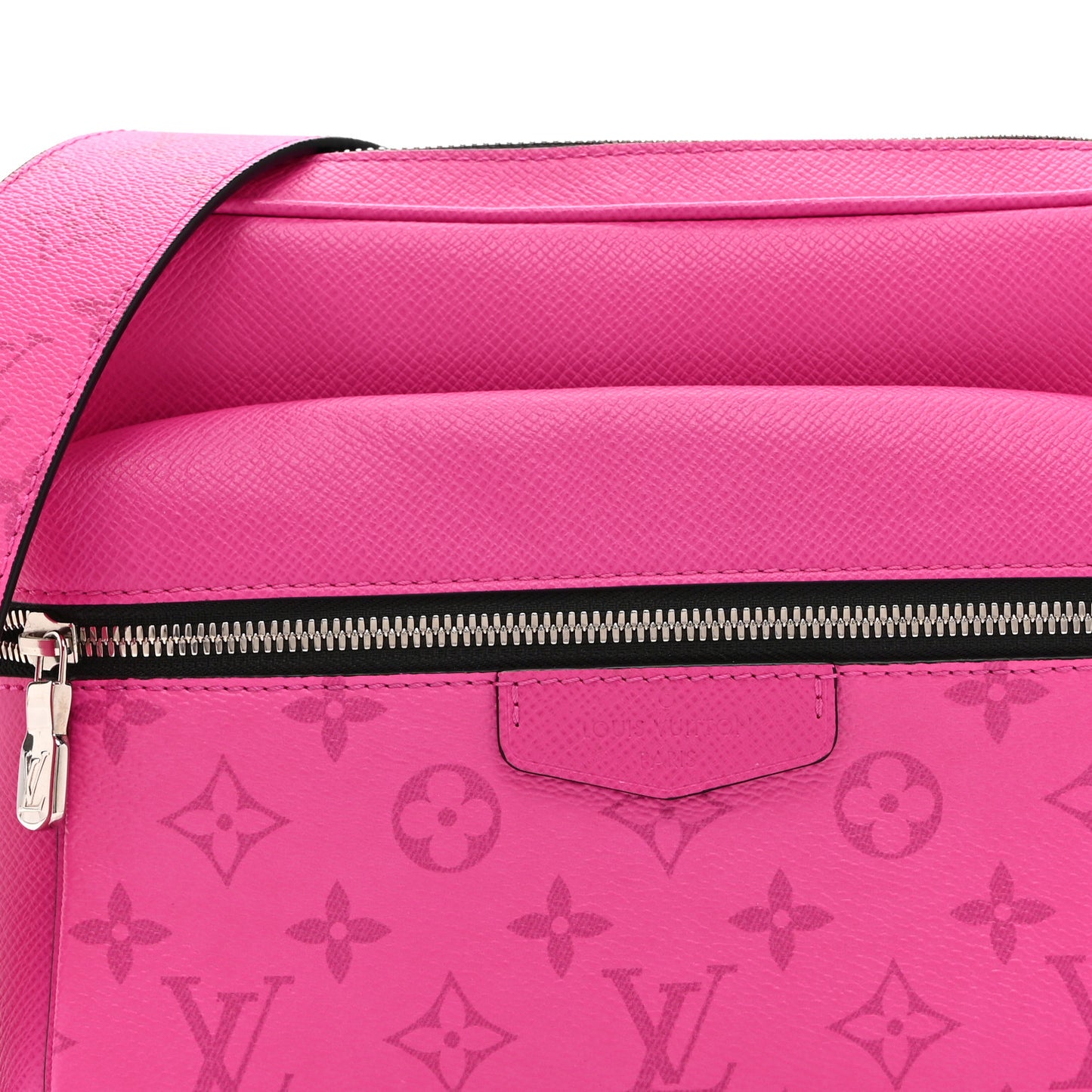 Taigarama Outdoor Messenger Fuchsia
