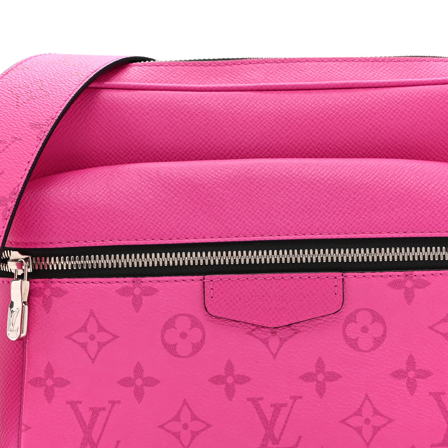 Louis Vuitton Taigarama Outdoor Messenger Fuchsia 7 of 9