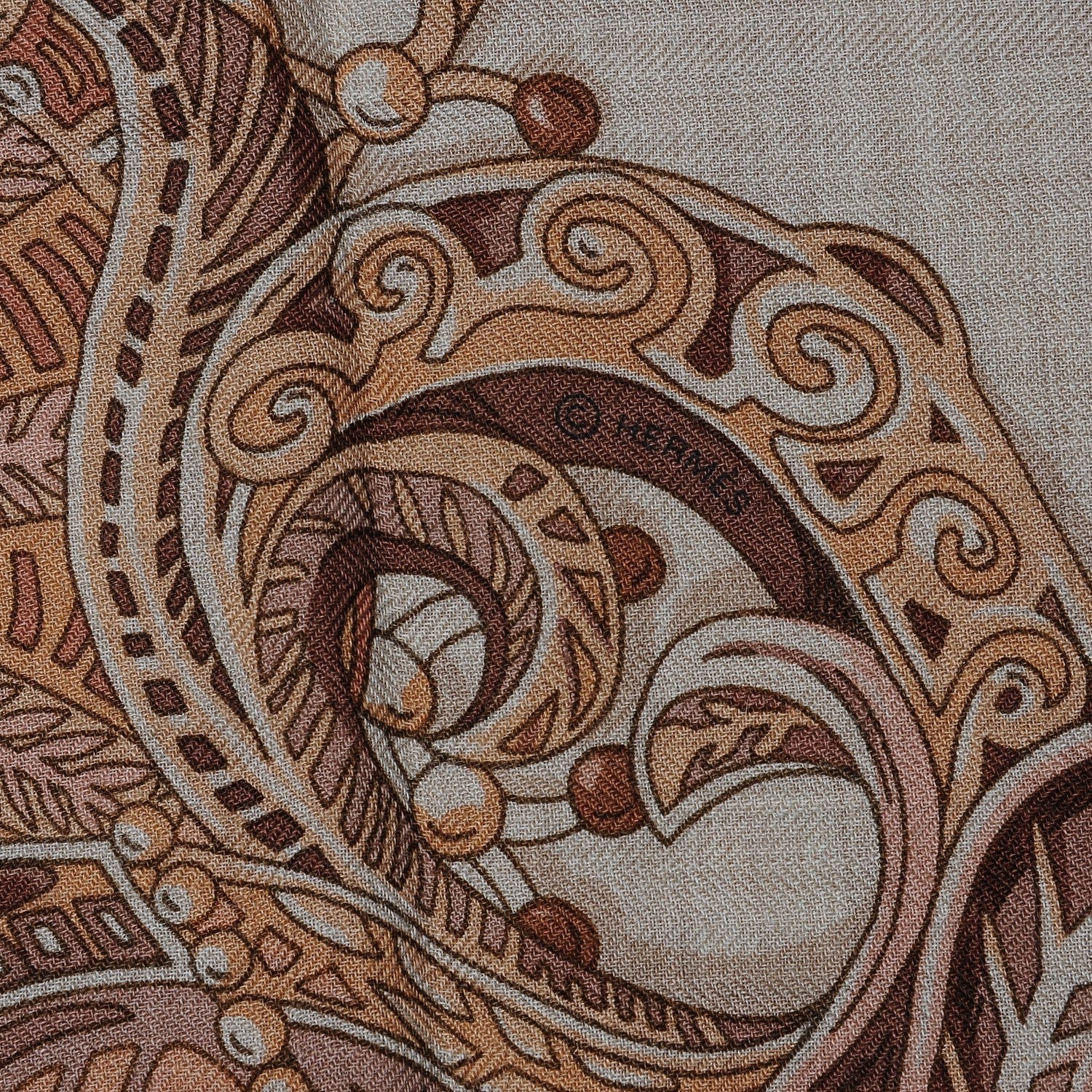 Hermes Cashmere Silk Zénobie Reine De Palmyre 140 Natural Terracotta Vert 6 of 8