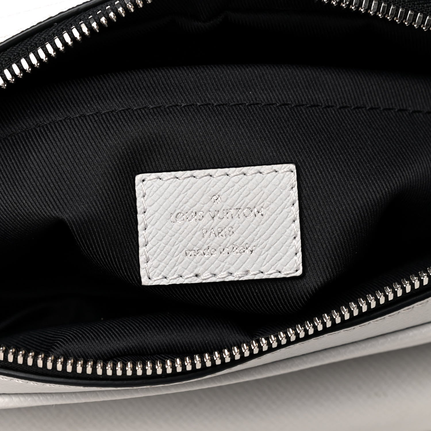 Louis Vuitton Taiga Monogram Outdoor Messenger White 6 of 13