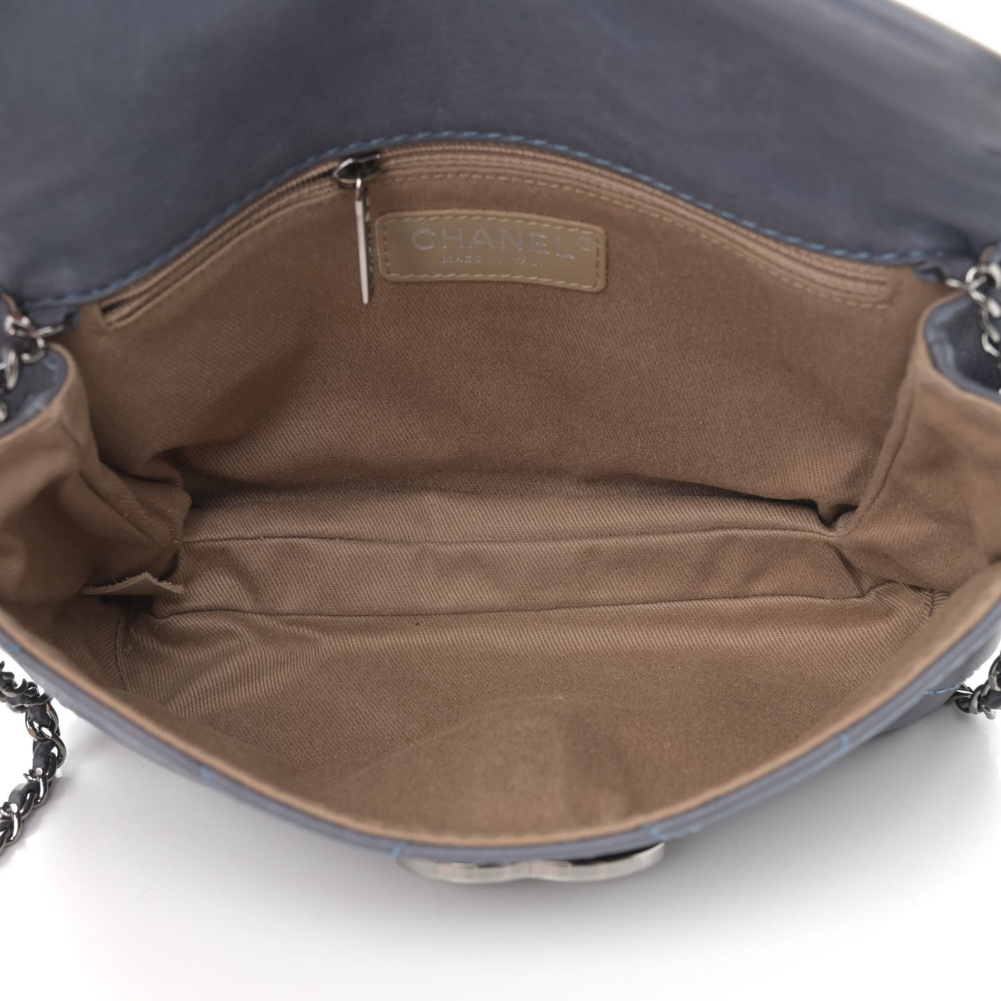 Washed Calfskin Diamond Stitch Hamptons Clutch With Chain Blue