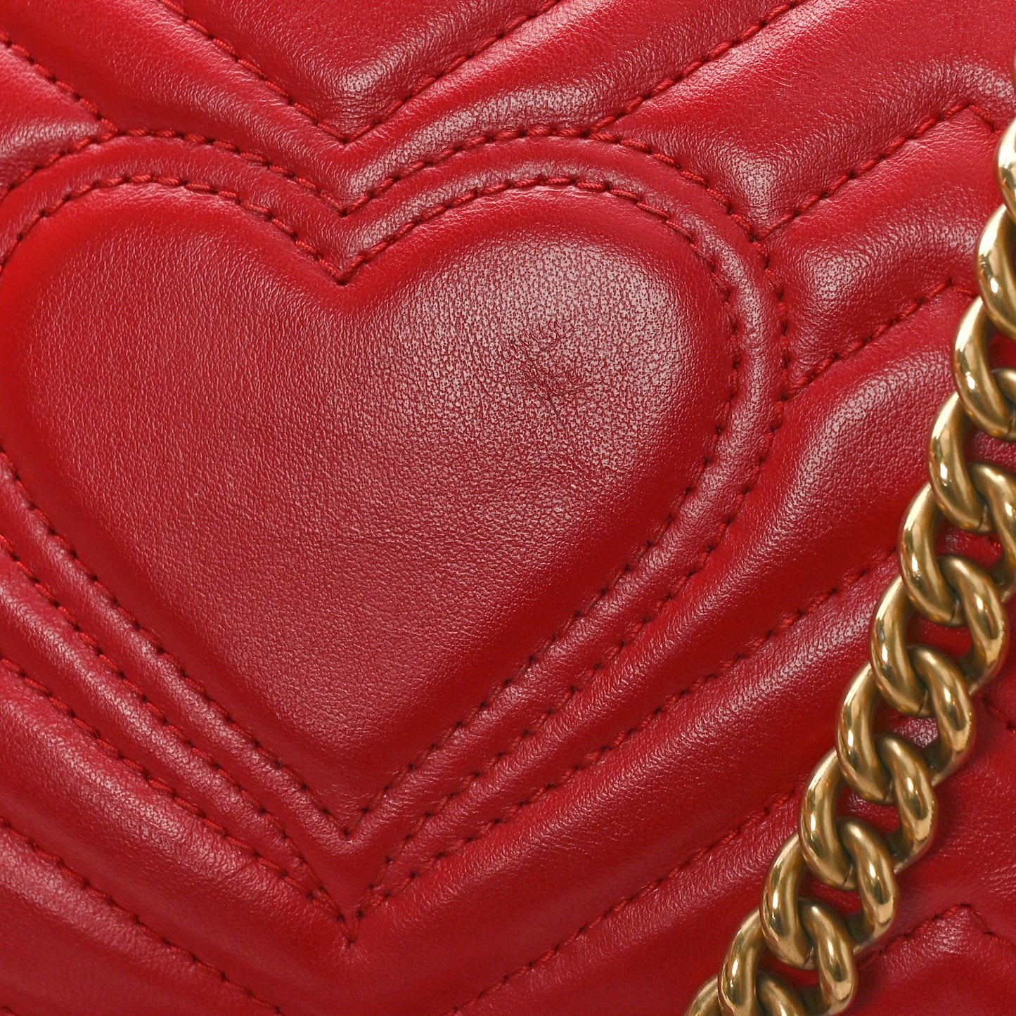 Calfskin Matelasse Small GG Marmont Shoulder Bag Hibiscus Red
