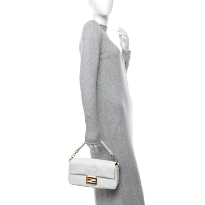 Fendi Linen Canvas Vitello King Painting Baguette With Marker Kit White 2 of 16