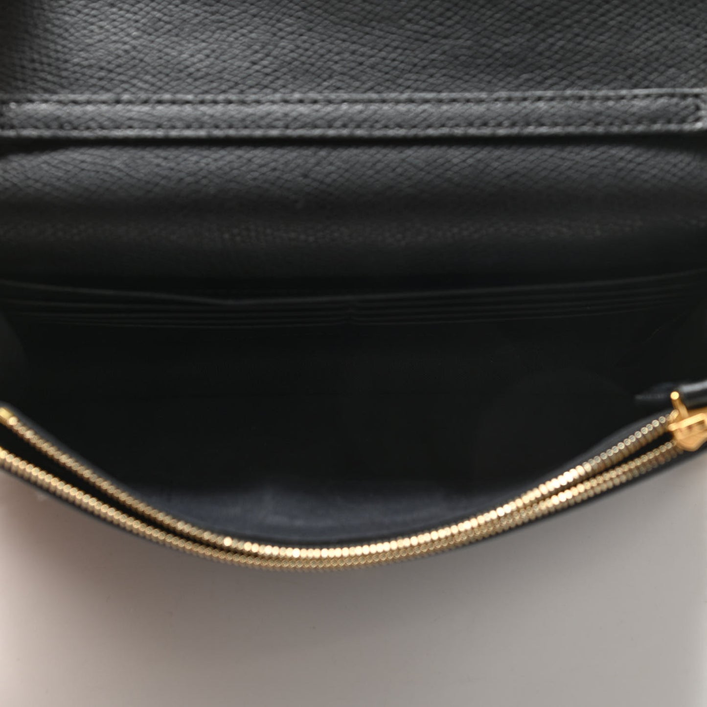 Vitello Cruise F is Fendi Bi-Color FF 1974 Embossed Medium Envelope Wallet On Chain Black Maya
