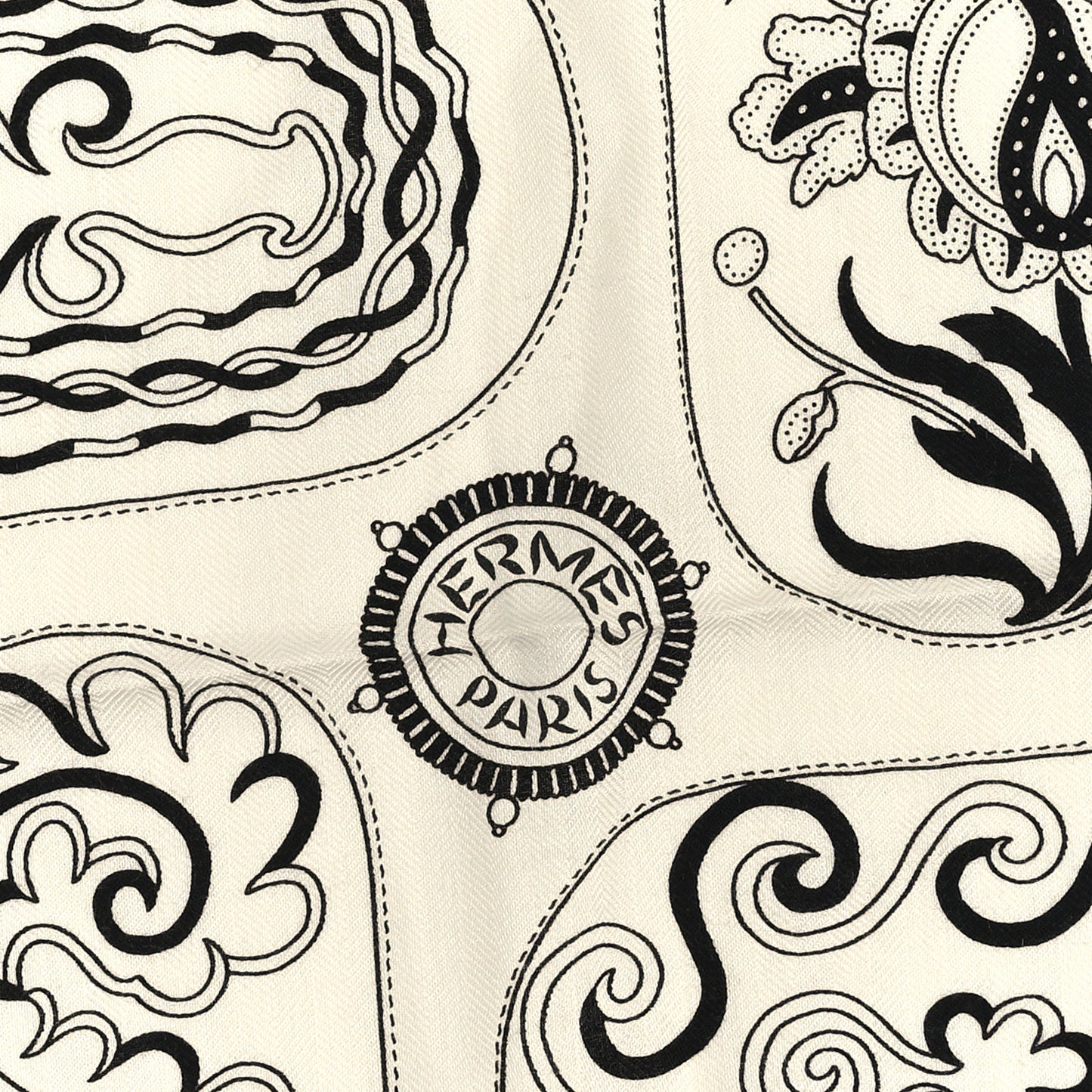 Cashmere Silk Festival Des Amazones Shawl 140 White Black