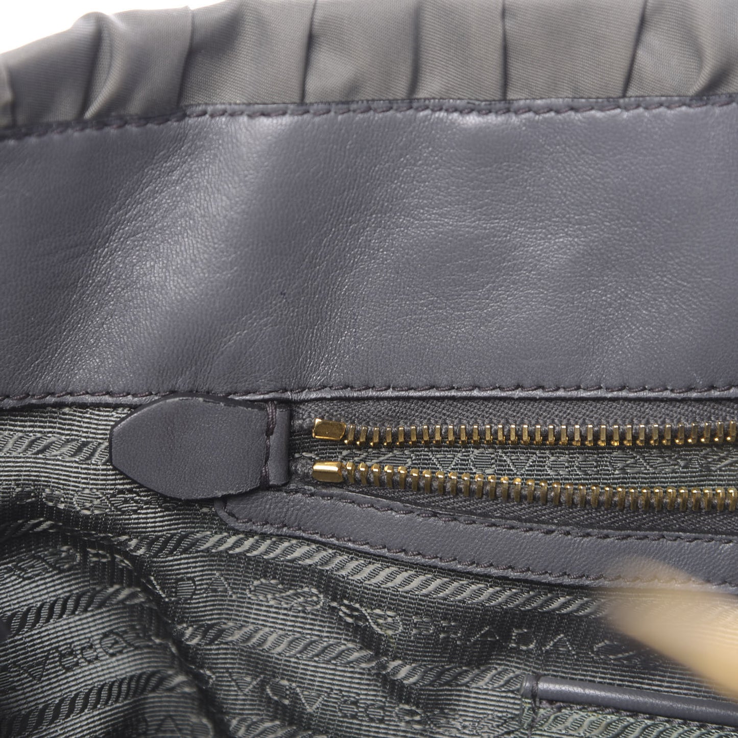 Tessuto Nylon Gaufre Tote Mercurio