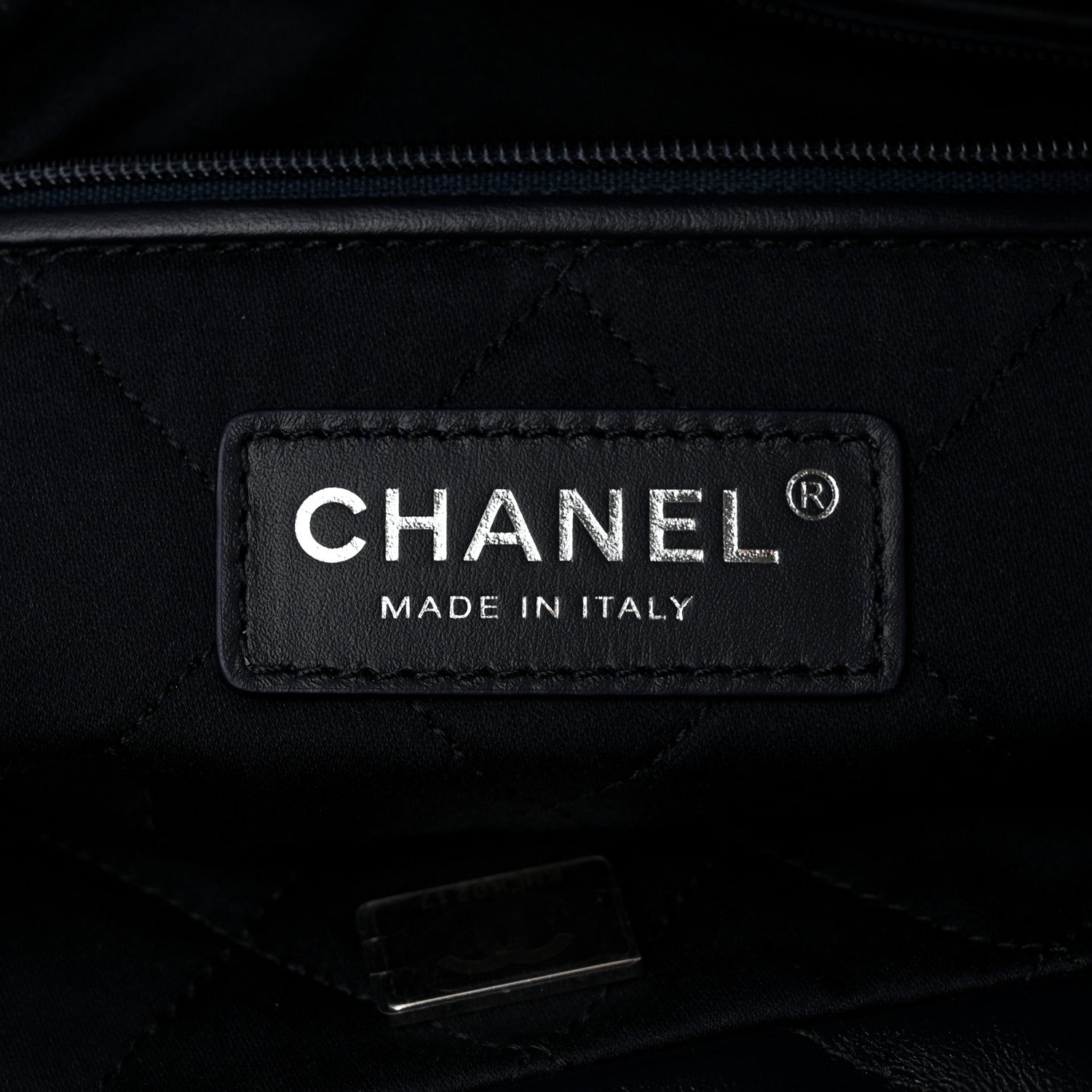 Chanel Shiny Calfskin Quilted Chanel 22 Navy 7 of 11