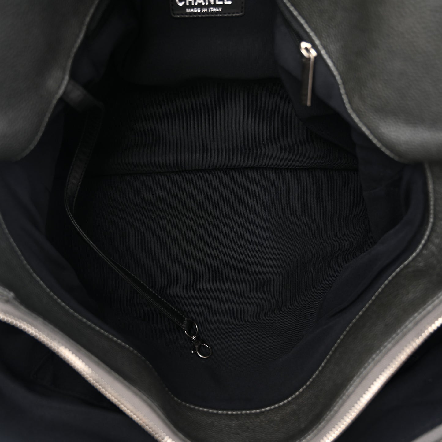 Caviar 31 Large Tote Dark Grey