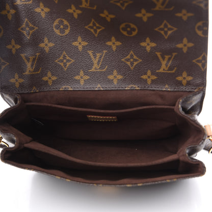 Louis Vuitton Monogram Pochette Metis 4 of 8