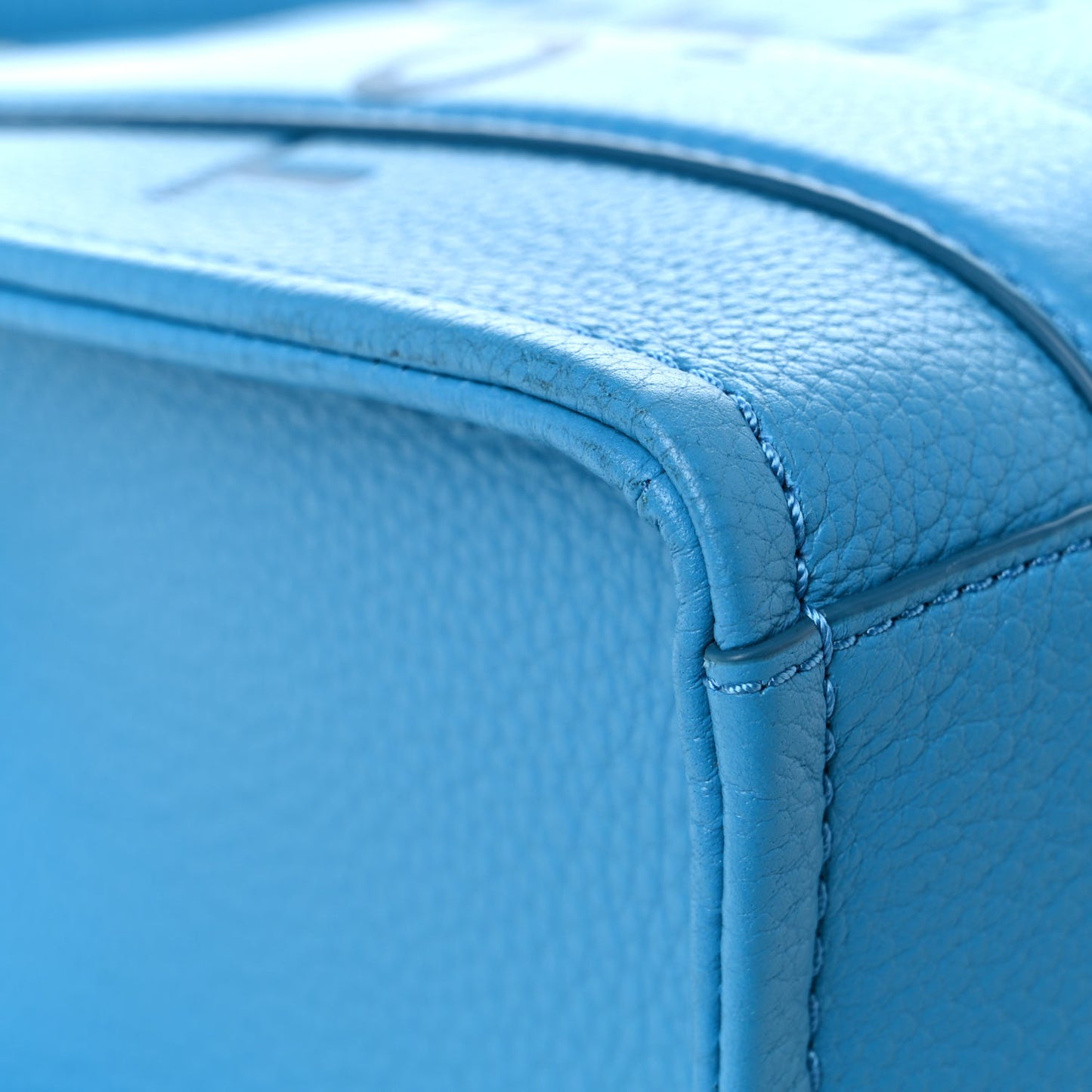 Grained Calfskin Small The Tote Bag Barrier Reef