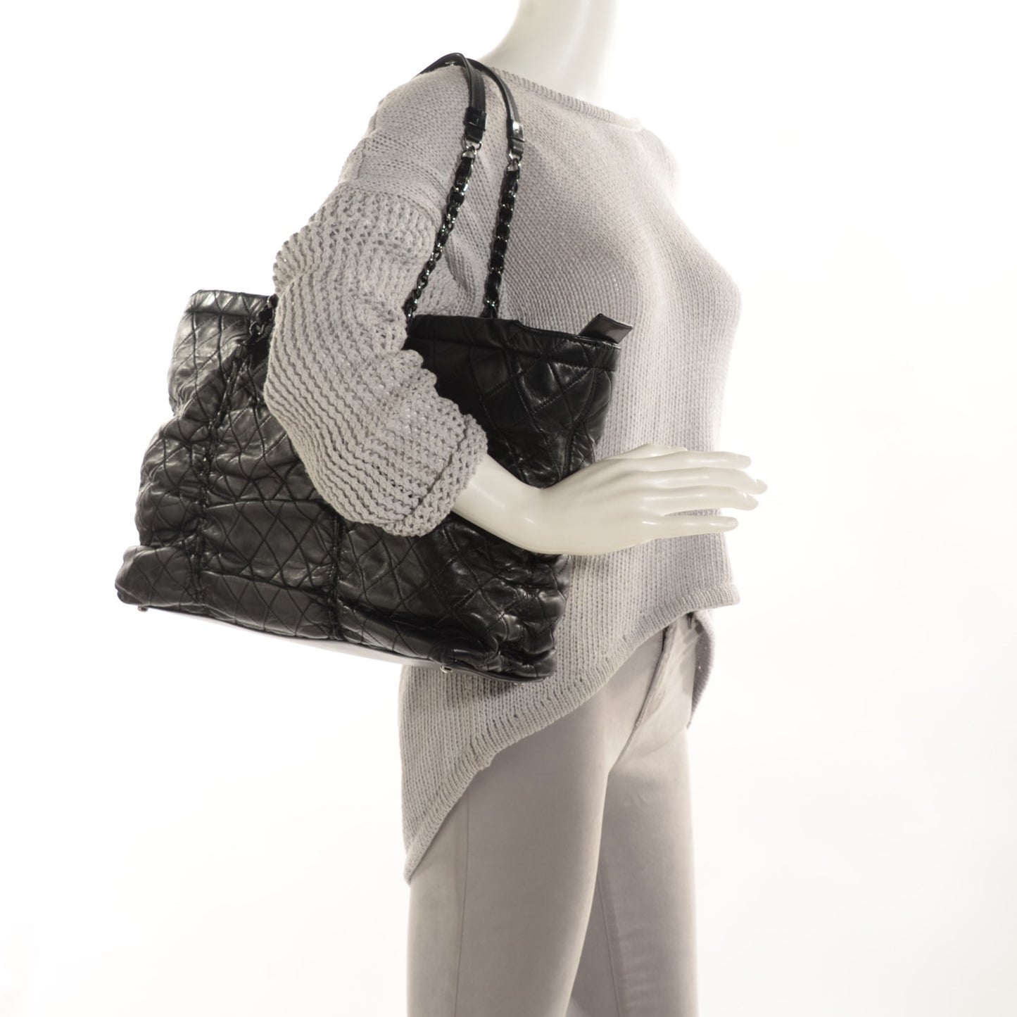 Lambskin Quilted East West Sharpei Tote Black
