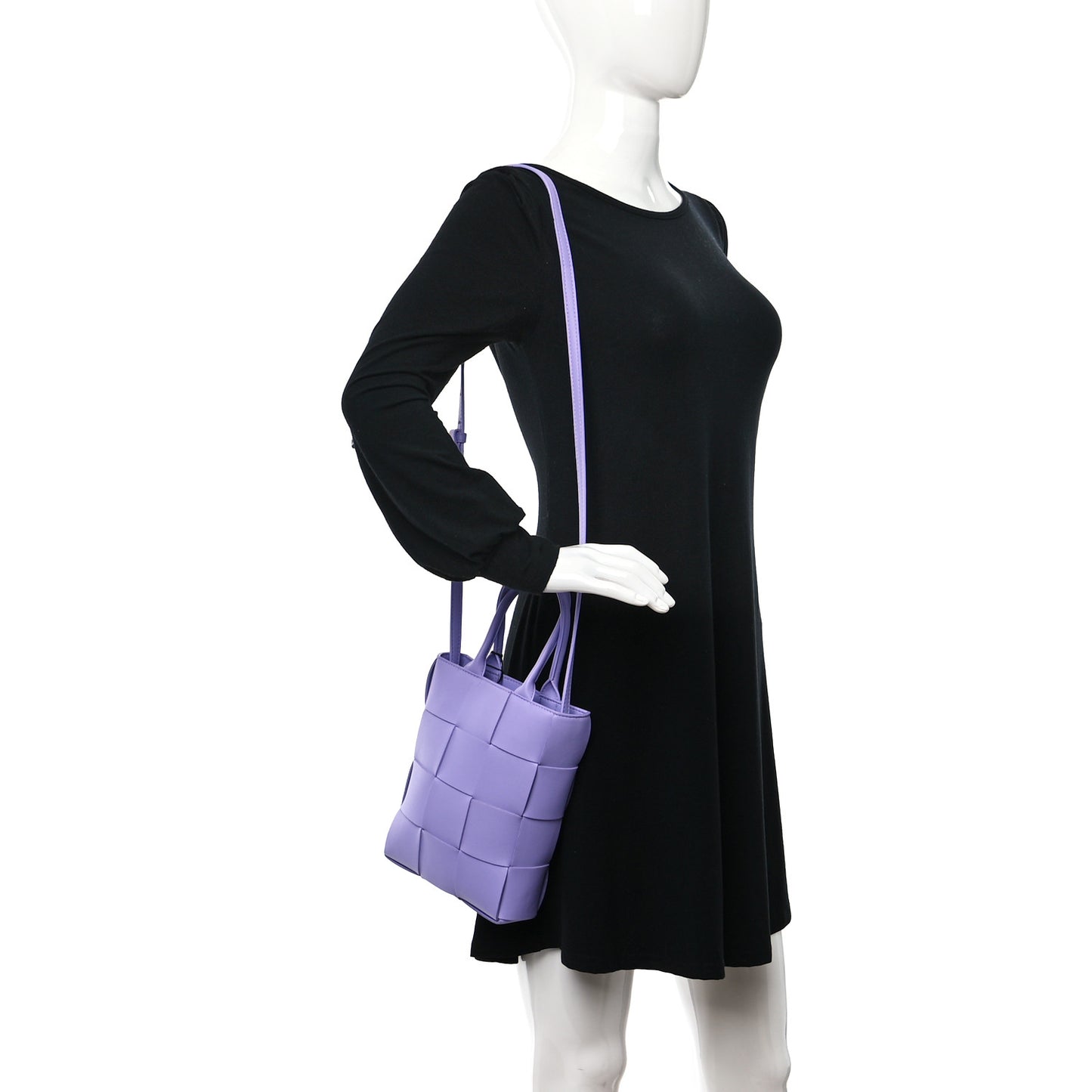 Lambskin Maxi Intrecciato North South Cassette Tote Wisteria