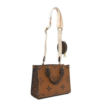 Louis Vuitton Reverse Monogram Giant Onthego PM 3 of 11